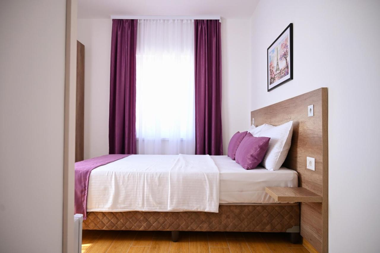 Dona, Altina Belgrado Exterior foto