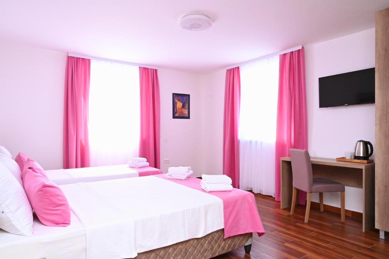 Dona, Altina Belgrado Exterior foto