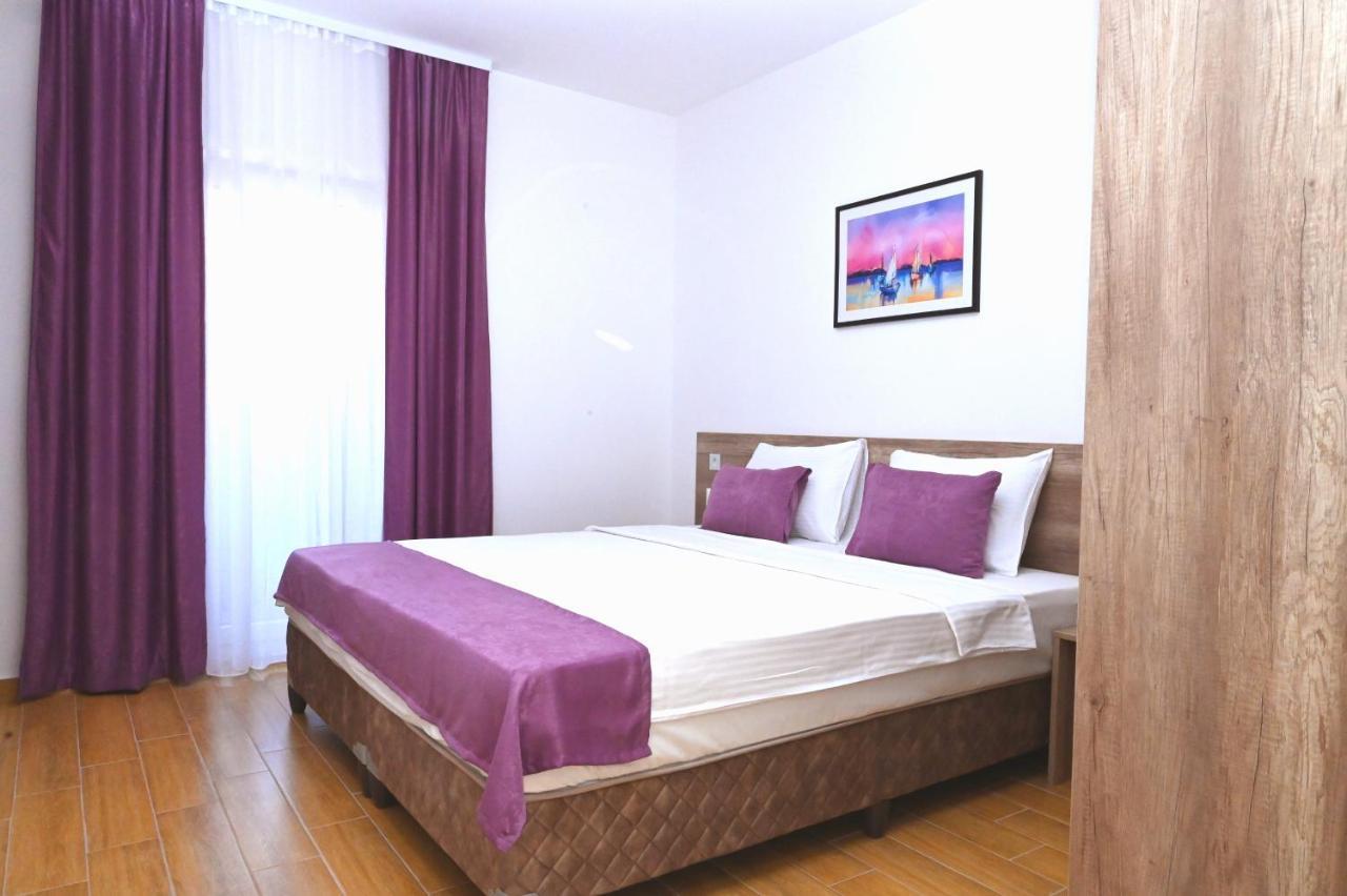 Dona, Altina Belgrado Exterior foto