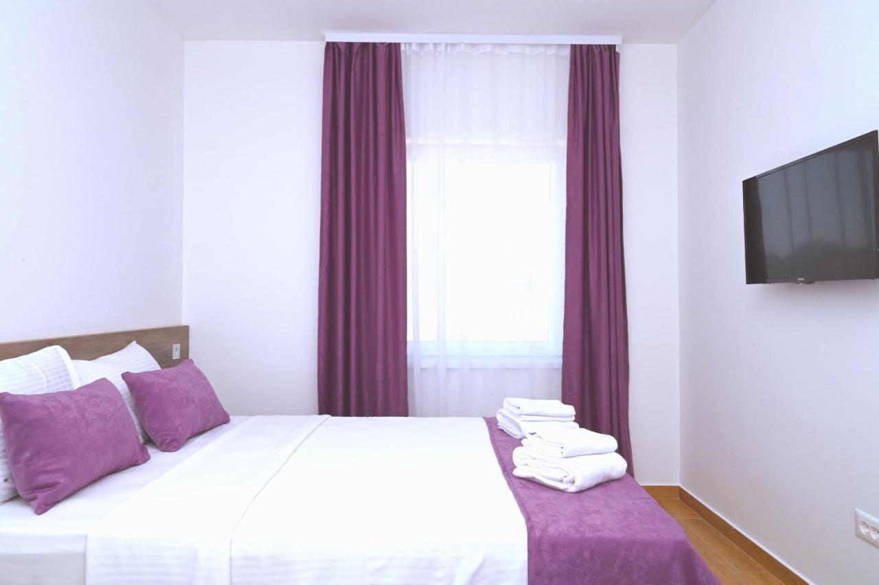 Dona, Altina Belgrado Exterior foto