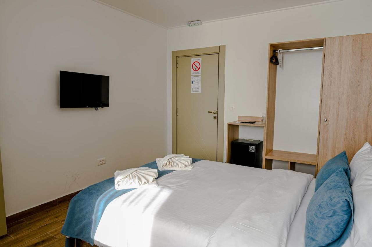 Dona, Altina Belgrado Exterior foto