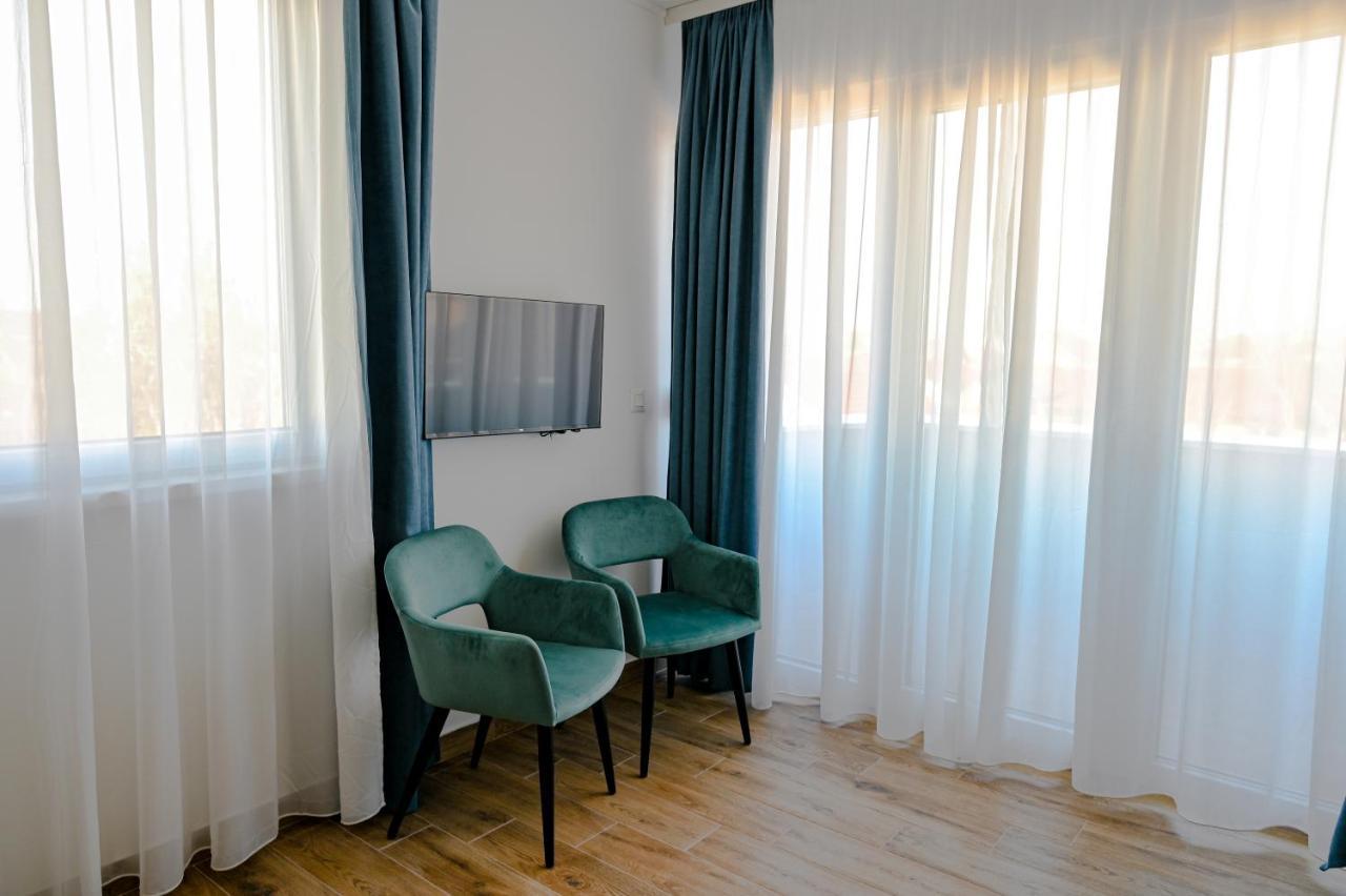 Dona, Altina Belgrado Exterior foto