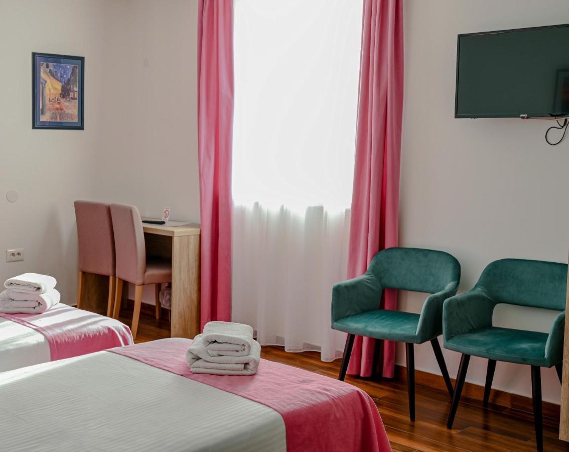 Dona, Altina Belgrado Exterior foto